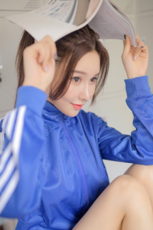 韩国三级年轻的小婊孑
